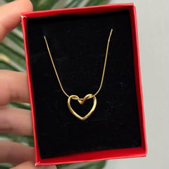 Dainty Heart Necklace - Elegant and Timeless Jewelry