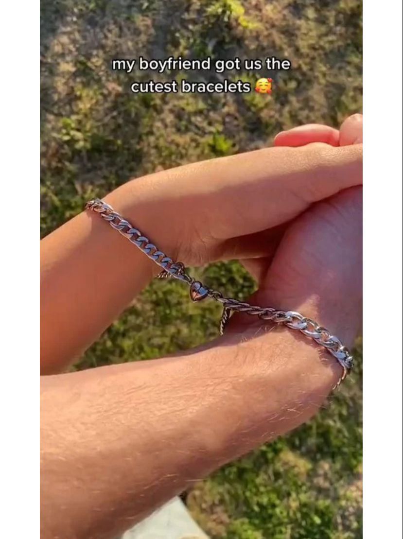 Magnetic Couple's Heart Chain Bracelets