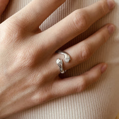 Hug Ring - Sentimental Jewelry